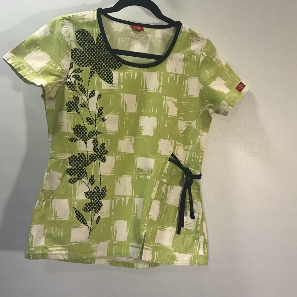 Dickies green side tie scrub top size S